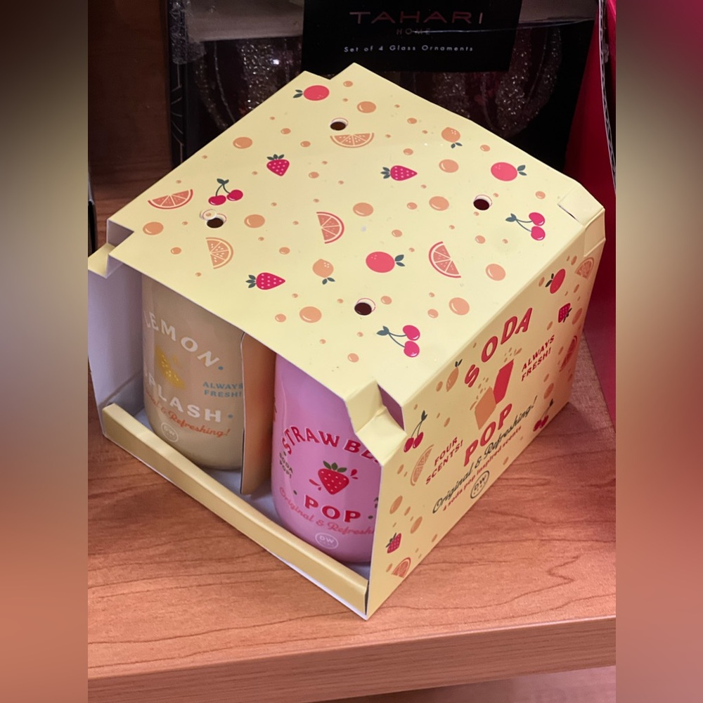 set 4 dw home candles